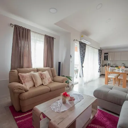 Villa Ivana *